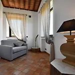 Porsenna Resort *