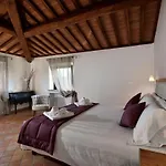 Porsenna Resort *