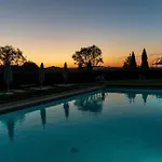 Porsenna Resort *