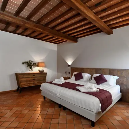 Porsenna Resort *