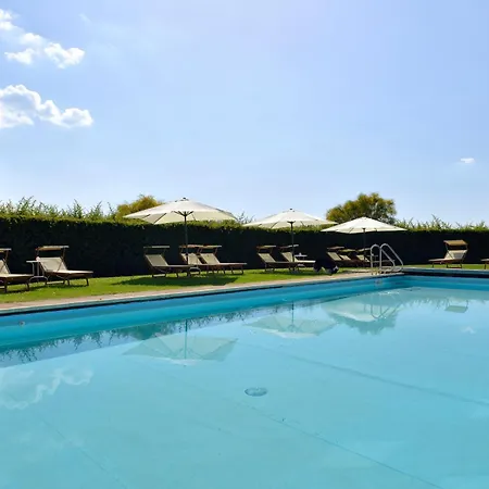 Porsenna Resort